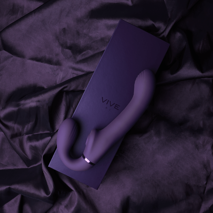 Ai - Dual Vibrating  Air Wave Tickler Strapless Strapon